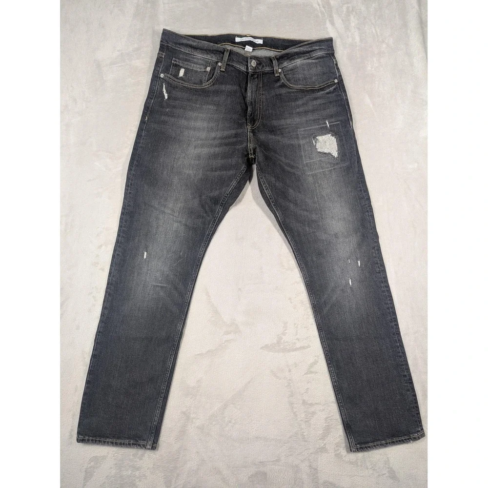 Calvin Klein Jeans  Mens 36x32 Gray CKJ 056 Athletic Taper Distressed Denim